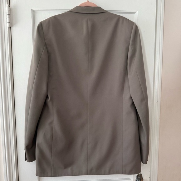 Men's Valentino Vintage 1985 Tan Blazer Size 42 Fully Lined, 2 Button, No Vent - Picture 8 of 11